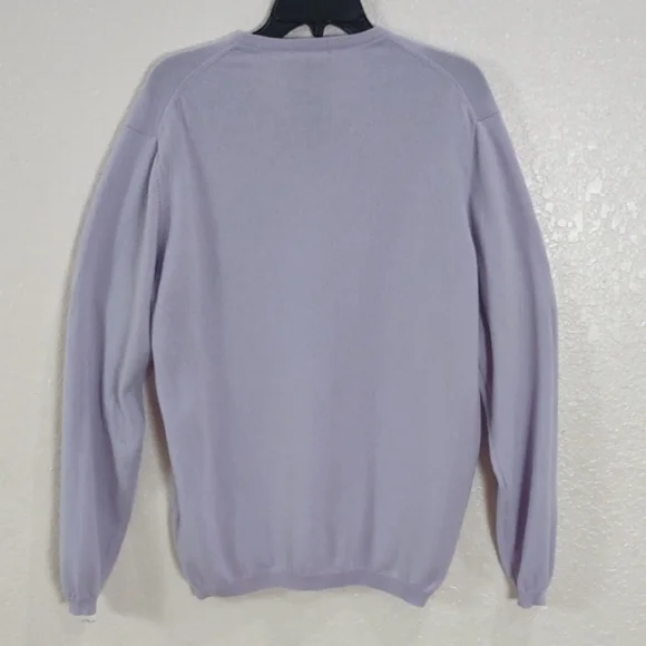 MURANO CASHMERE Men's Lavender V-Neck Sweater - Picture 10 of 17